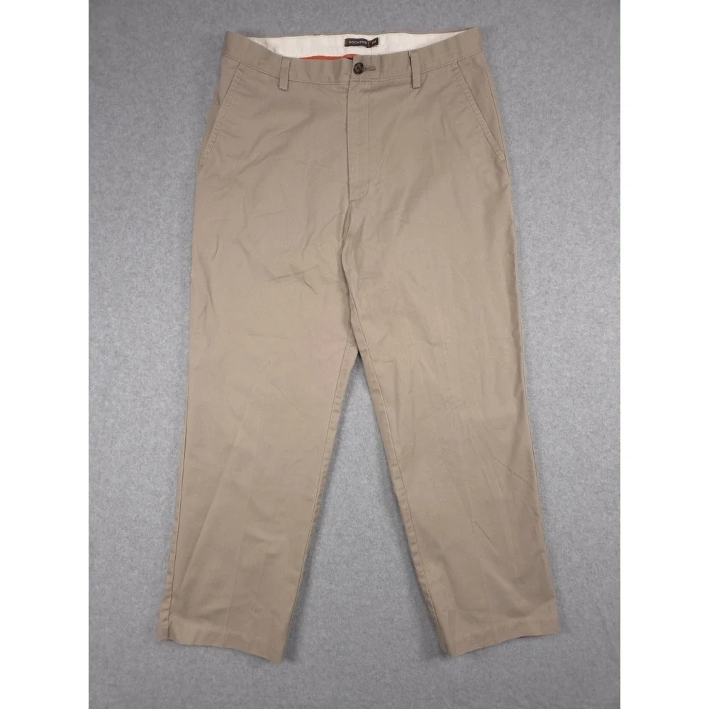 Dockers D3 Mens 34x30 Beige Khaki Flat Front Casual Chino Pants School